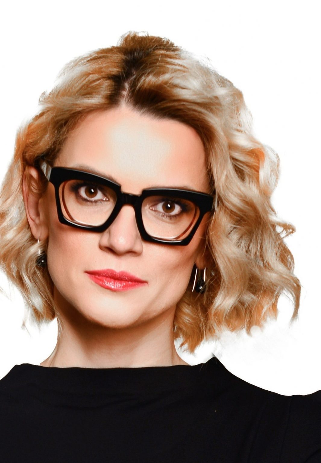 Dr. Selma Kadić-Maglajlić Receives Prestigious DSEB Research Award